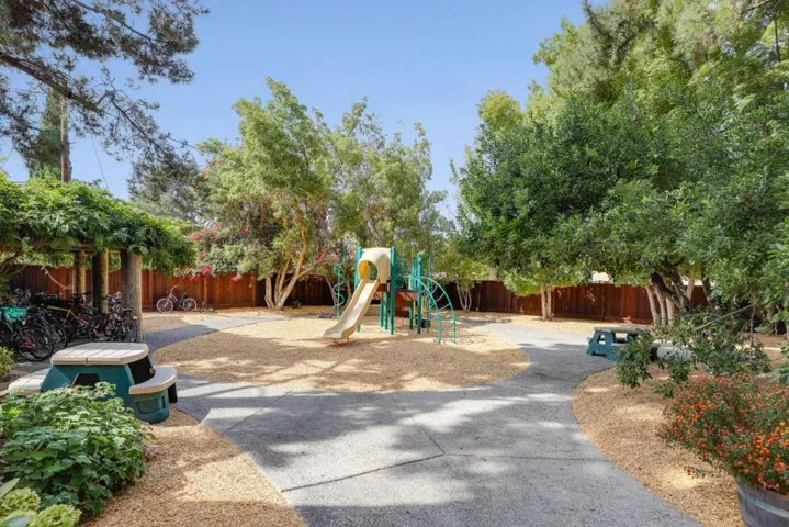 , Palo Alto, California 94303