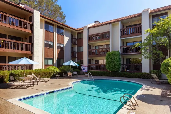 , Los Altos, California 94022