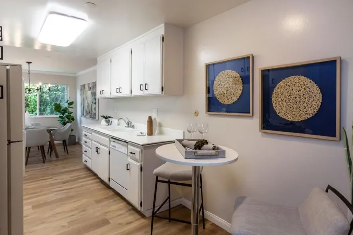 , Los Altos, California 94022