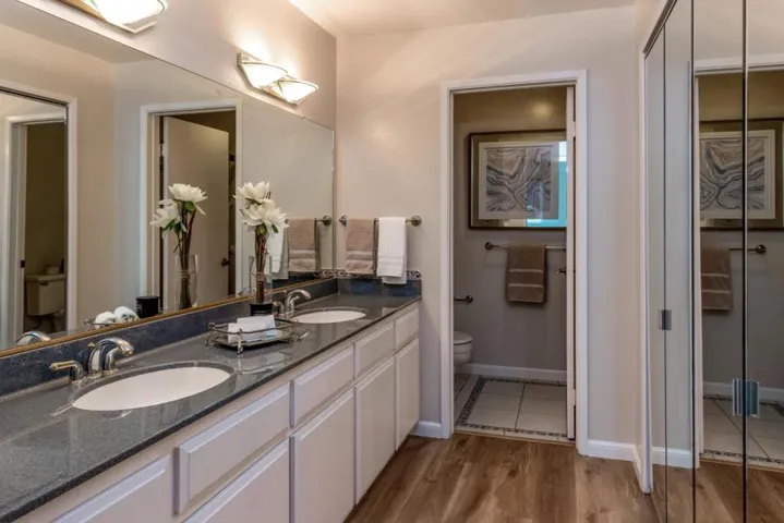, Los Altos, California 94022