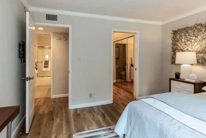 , Los Altos, California 94022