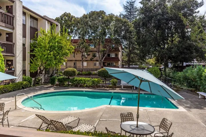 , Los Altos, California 94022