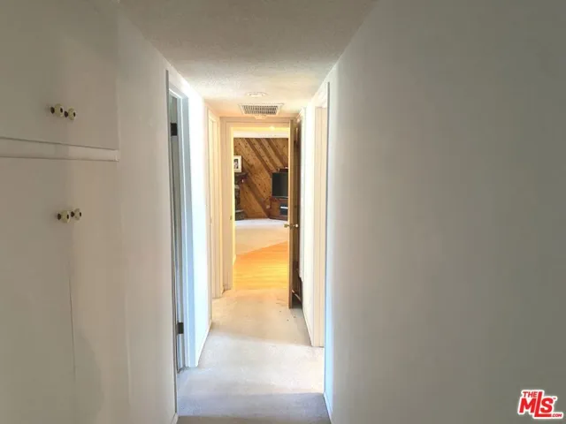 11621 Paso Robles Avenue, Granada Hills, California 91344