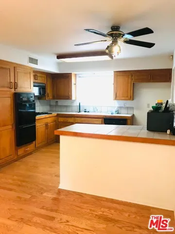 11621 Paso Robles Avenue, Granada Hills, California 91344