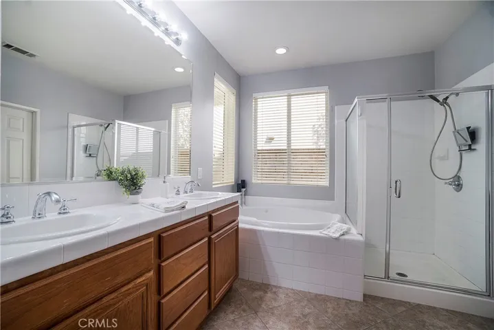 24013 Via Cresta, Valencia, California 91354