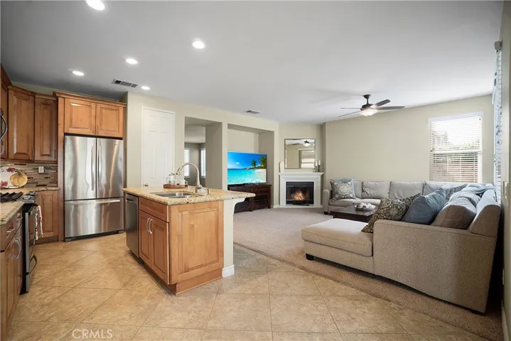 24013 Via Cresta, Valencia, California 91354
