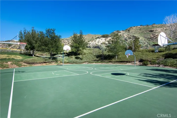 24013 Via Cresta, Valencia, California 91354