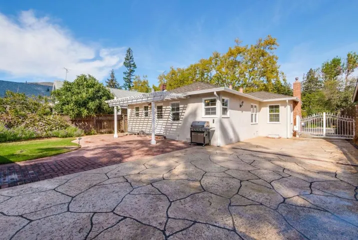 129 Oakdale Street, Redwood City, California 94062