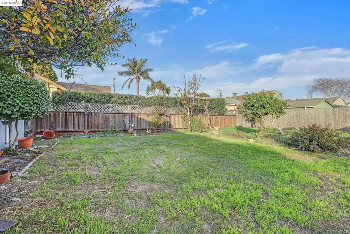 674 26th St, Richmond, California 94804