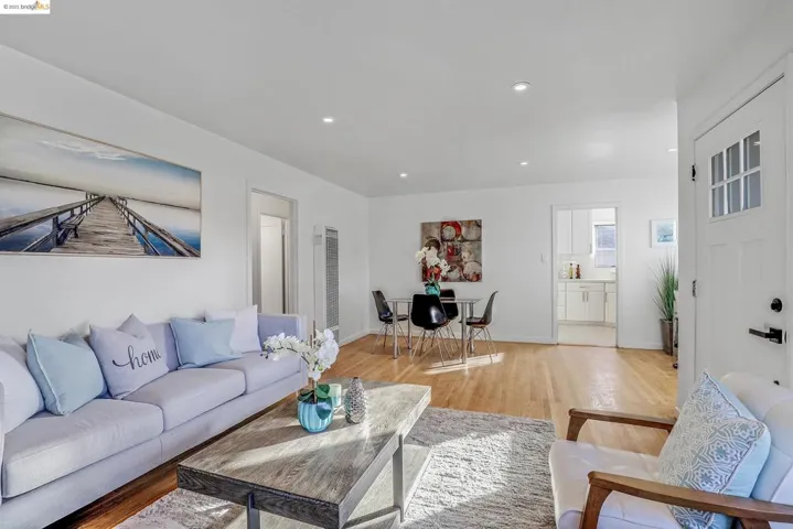 674 26th St, Richmond, California 94804