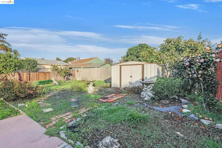 674 26th St, Richmond, California 94804