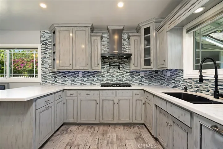 4840 El Monte Avenue, Temple City, California 91780