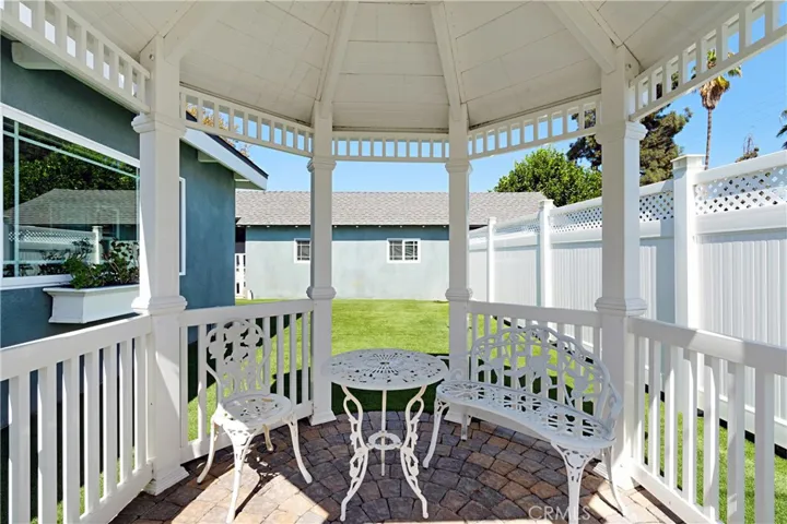 4840 El Monte Avenue, Temple City, California 91780