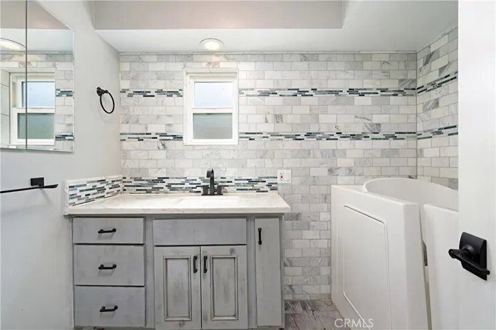 4840 El Monte Avenue, Temple City, California 91780