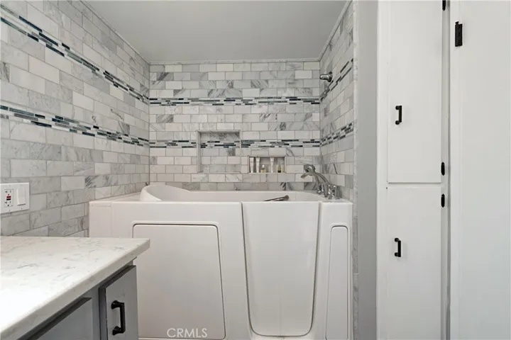 4840 El Monte Avenue, Temple City, California 91780