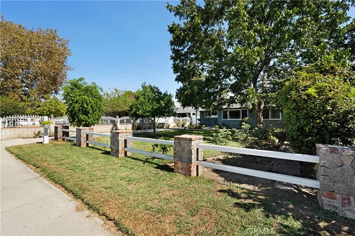 4840 El Monte Avenue, Temple City, California 91780