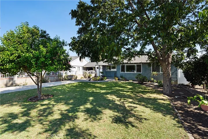 4840 El Monte Avenue, Temple City, California 91780