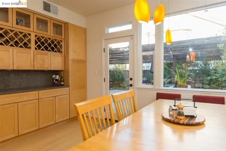 112 Waterview Dr, Richmond, California 94804