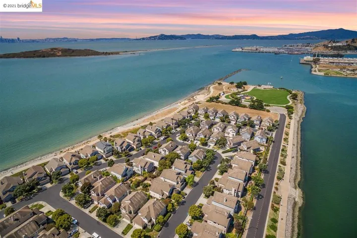 112 Waterview Dr, Richmond, California 94804