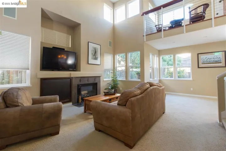 112 Waterview Dr, Richmond, California 94804