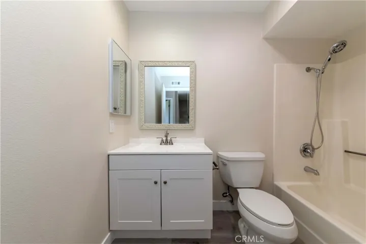 13309 Meyer Road B, Whittier, California 90605
