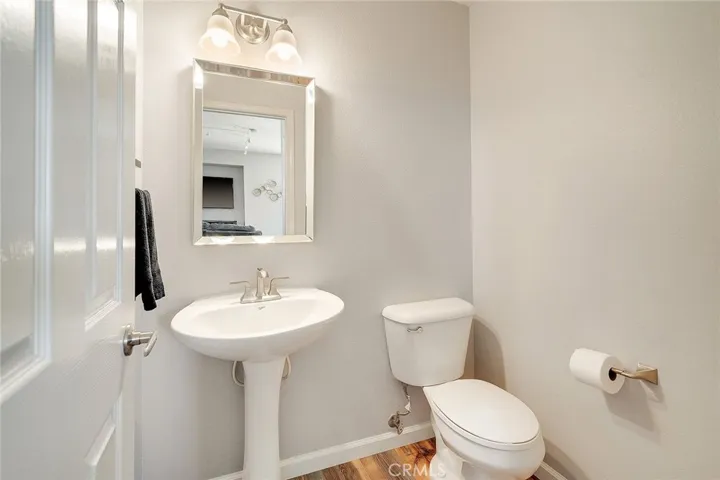 POWDER ROOM