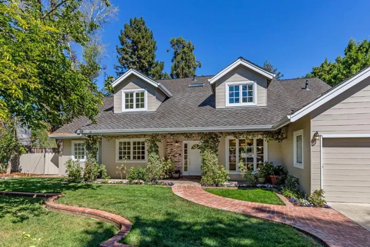 , Los Altos, California 94024