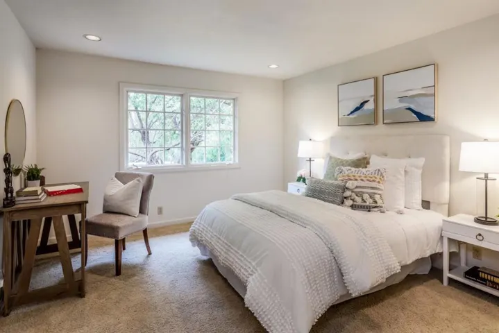 , Los Altos, California 94024