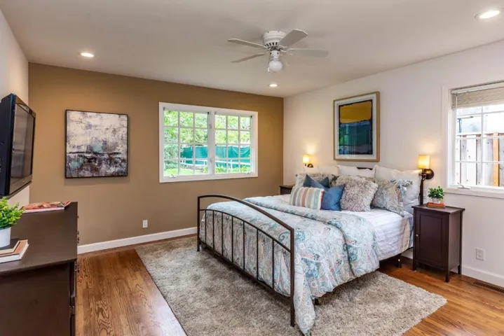 , Los Altos, California 94024