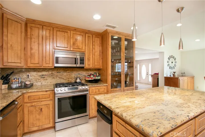 8753 Peach Summit Drive, Banning, California 92220