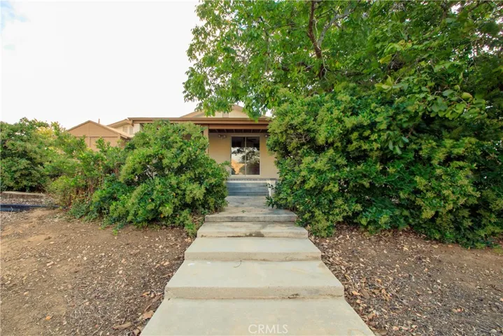 8753 Peach Summit Drive, Banning, California 92220