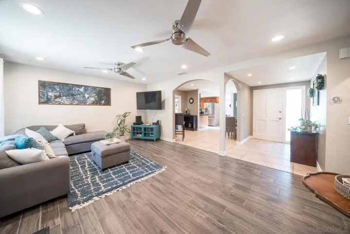 789 Eastbury Dr, Escondido, California 92027