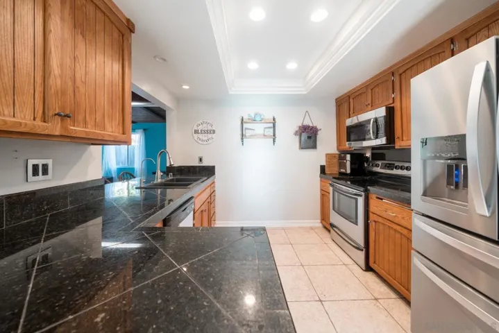 789 Eastbury Dr, Escondido, California 92027