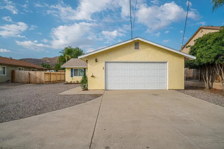 10117 Los Ranchitos Rd, Lakeside, California 92040