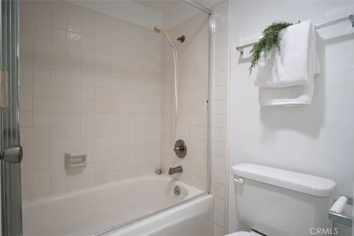 985 S Idaho Street 31, La Habra, California 90631