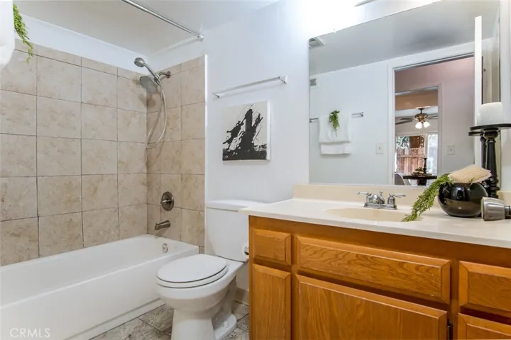 985 S Idaho Street 31, La Habra, California 90631