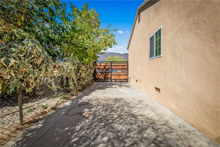 2442 Maynard Drive, Duarte, California 91010