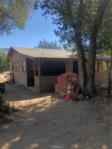 18630 Ellis Drive, Banning, California 92220