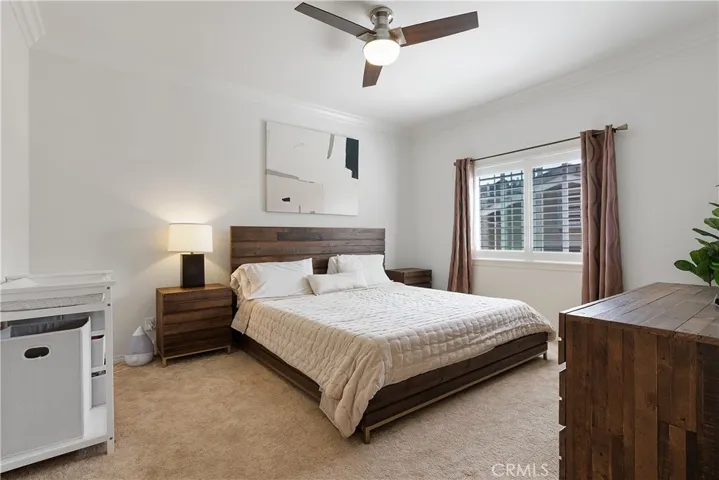 1974 Cherry Avenue, Signal Hill, California 90755
