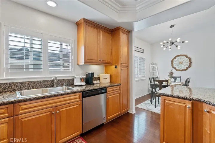 1974 Cherry Avenue, Signal Hill, California 90755