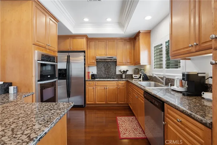 1974 Cherry Avenue, Signal Hill, California 90755