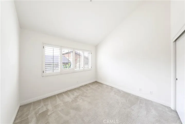 2547 Orange Avenue E, Costa Mesa, California 92627