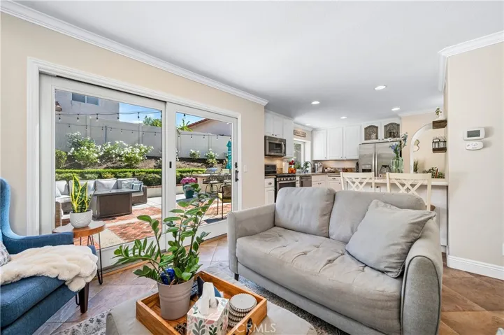 8 Mejorana, Rancho Santa Margarita, California 92688