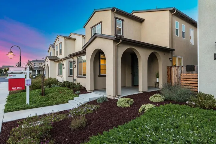, Hollister, California 95023