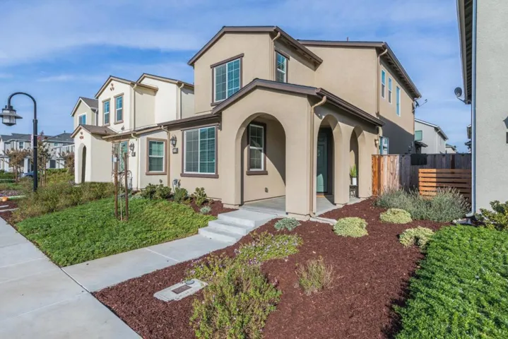 , Hollister, California 95023