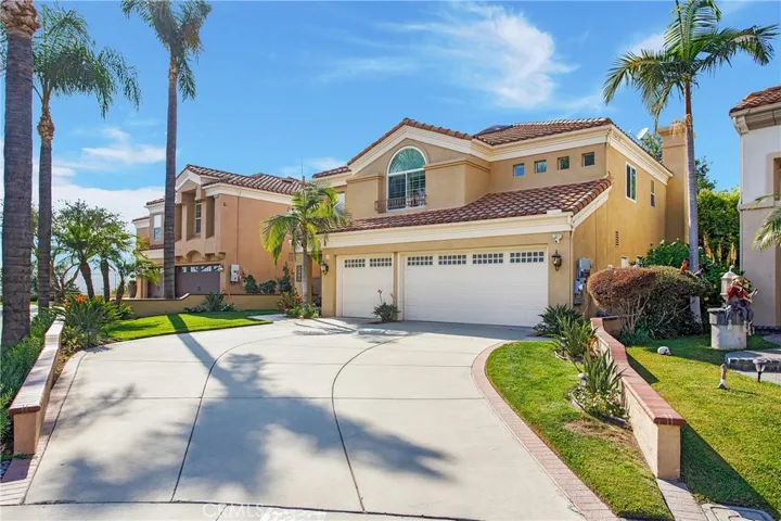 4 Bell Vista, Lake Forest, California 92610