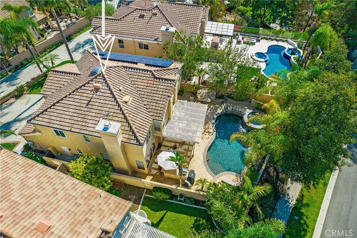 4 Bell Vista, Lake Forest, California 92610