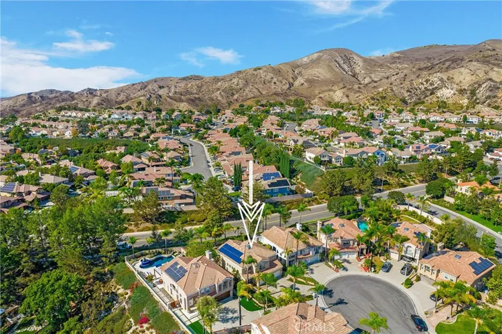 4 Bell Vista, Lake Forest, California 92610