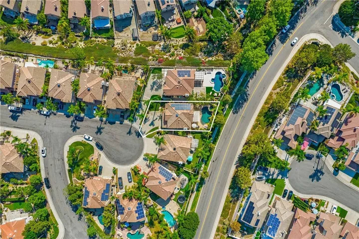 4 Bell Vista, Lake Forest, California 92610
