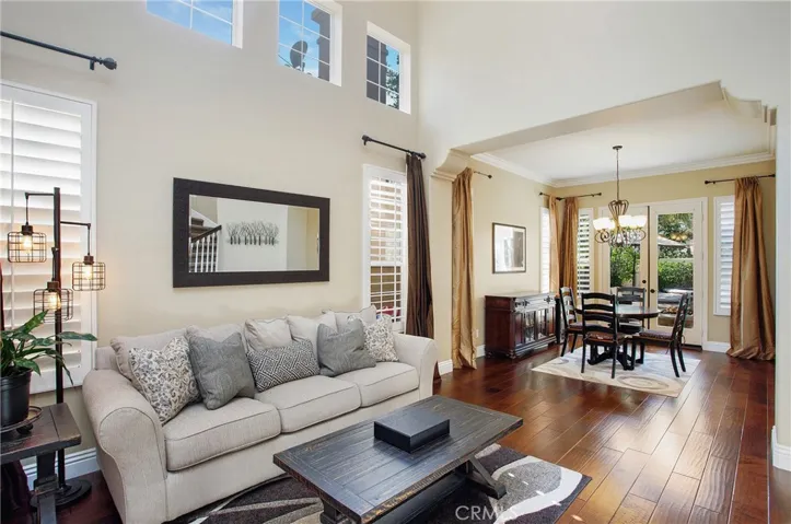 4 Bell Vista, Lake Forest, California 92610